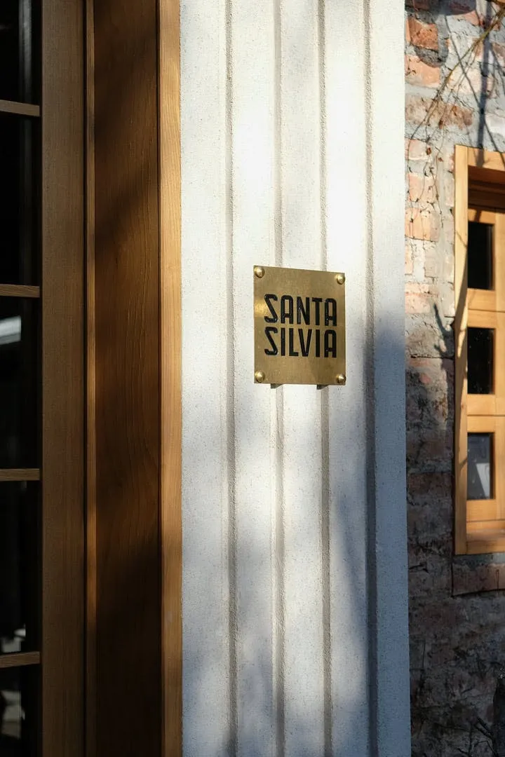 Santa Silvia – Plaque signalétique